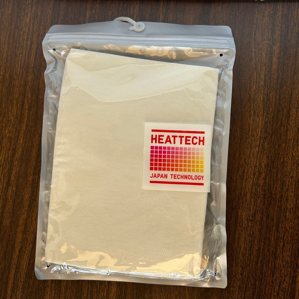 Uniqlo Women's Turtleneck Heattech Layer